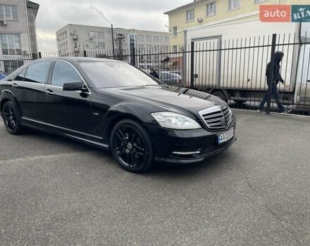 Черный Мерседес С Класс, объемом двигателя 3 л и пробегом 280 тыс. км за 19999 $, фото 26 на Automoto.ua