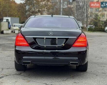 Черный Мерседес С Класс, объемом двигателя 4.7 л и пробегом 170 тыс. км за 13900 $, фото 4 на Automoto.ua