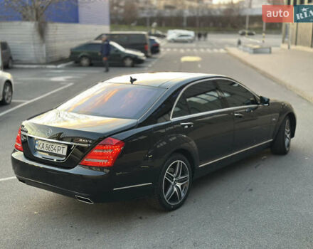Черный Мерседес С Класс, объемом двигателя 4.7 л и пробегом 155 тыс. км за 15900 $, фото 20 на Automoto.ua