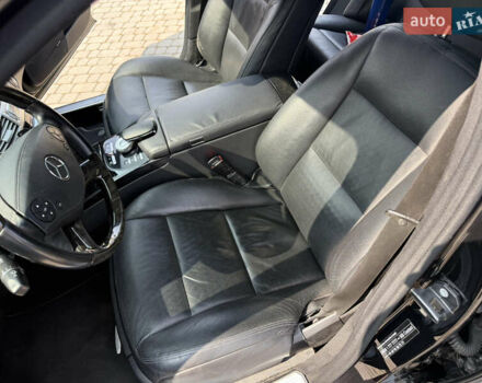 Черный Мерседес С Класс, объемом двигателя 2.99 л и пробегом 237 тыс. км за 19999 $, фото 13 на Automoto.ua