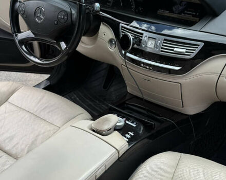 Чорний Мерседес С Клас, об'ємом двигуна 4.7 л та пробігом 212 тис. км за 16200 $, фото 53 на Automoto.ua