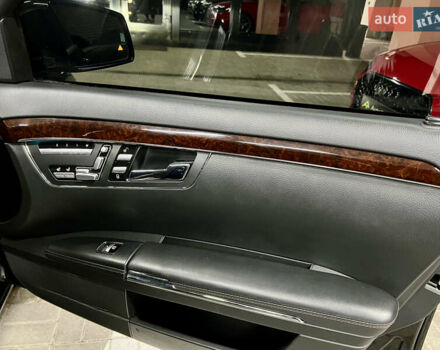 Чорний Мерседес С Клас, об'ємом двигуна 2.99 л та пробігом 258 тис. км за 19500 $, фото 45 на Automoto.ua