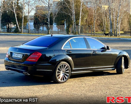 Черный Мерседес С Класс, объемом двигателя 4.7 л и пробегом 255 тыс. км за 16200 $, фото 4 на Automoto.ua