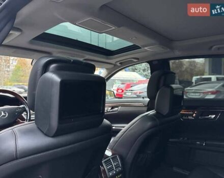 Черный Мерседес С Класс, объемом двигателя 4.7 л и пробегом 170 тыс. км за 13900 $, фото 11 на Automoto.ua