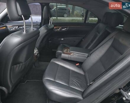 Черный Мерседес С Класс, объемом двигателя 3.5 л и пробегом 188 тыс. км за 14999 $, фото 36 на Automoto.ua