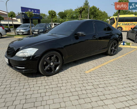 Черный Мерседес С Класс, объемом двигателя 2.99 л и пробегом 237 тыс. км за 19999 $, фото 4 на Automoto.ua