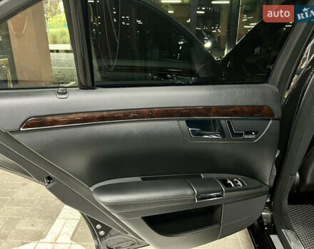 Чорний Мерседес С Клас, об'ємом двигуна 2.99 л та пробігом 258 тис. км за 19500 $, фото 34 на Automoto.ua