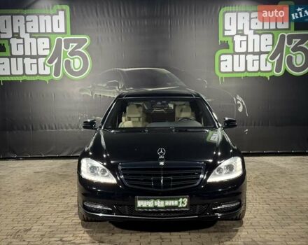 Черный Мерседес С Класс, объемом двигателя 4.7 л и пробегом 211 тыс. км за 16800 $, фото 3 на Automoto.ua