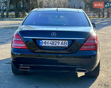 Чорний Мерседес С Клас, об'ємом двигуна 4.7 л та пробігом 257 тис. км за 12700 $, фото 6 на Automoto.ua
