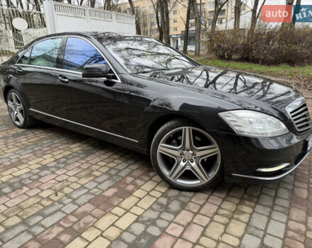 Чорний Мерседес С Клас, об'ємом двигуна 2.99 л та пробігом 286 тис. км за 22000 $, фото 48 на Automoto.ua