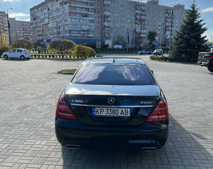 Черный Мерседес С Класс, объемом двигателя 4.66 л и пробегом 197 тыс. км за 21000 $, фото 6 на Automoto.ua