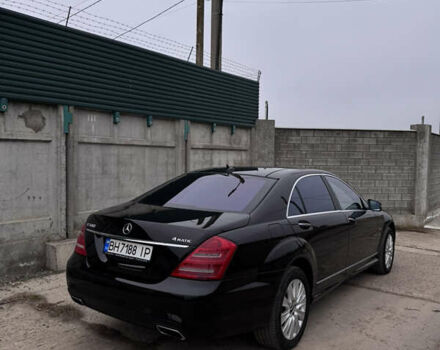 Черный Мерседес С Класс, объемом двигателя 4.66 л и пробегом 313 тыс. км за 15000 $, фото 9 на Automoto.ua
