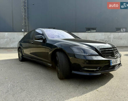 Мерседес С Класс 2012 в Киеве на Automoto.ua Черный Мерседес С Класс, объемом двигателя 4.66 л и пробегом 256 тыс. км за 21500 $, фото 1 на Automoto.ua