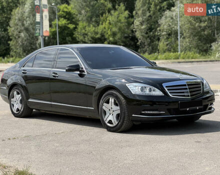 Чорний Мерседес С Клас, об'ємом двигуна 5.51 л та пробігом 56 тис. км за 89900 $, фото 3 на Automoto.ua