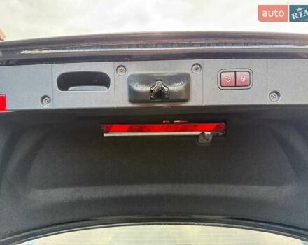 Черный Мерседес С Класс, объемом двигателя 3.5 л и пробегом 230 тыс. км за 20000 $, фото 15 на Automoto.ua