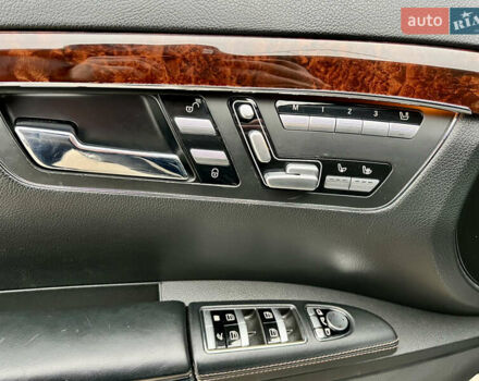 Черный Мерседес С Класс, объемом двигателя 3 л и пробегом 258 тыс. км за 17400 $, фото 18 на Automoto.ua