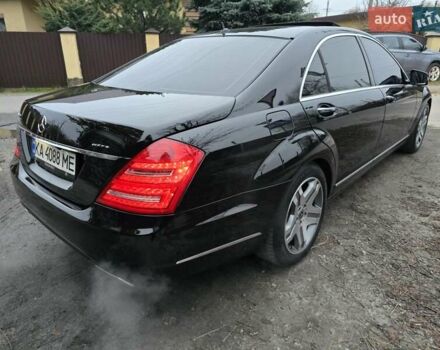 Черный Мерседес С Класс, объемом двигателя 3.5 л и пробегом 188 тыс. км за 14999 $, фото 1 на Automoto.ua