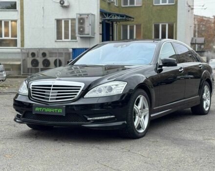 Черный Мерседес С Класс, объемом двигателя 4.7 л и пробегом 170 тыс. км за 13900 $, фото 3 на Automoto.ua