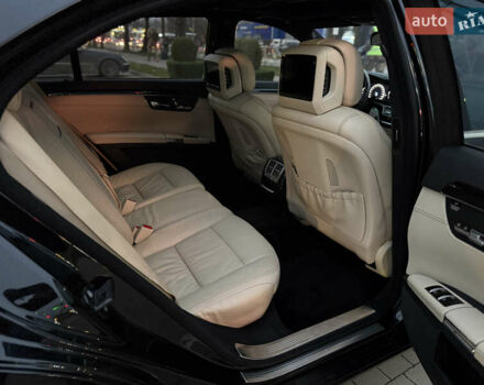 Черный Мерседес С Класс, объемом двигателя 4.7 л и пробегом 218 тыс. км за 14999 $, фото 48 на Automoto.ua