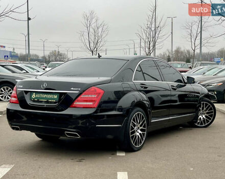 Черный Мерседес С Класс, объемом двигателя 3 л и пробегом 258 тыс. км за 17400 $, фото 10 на Automoto.ua