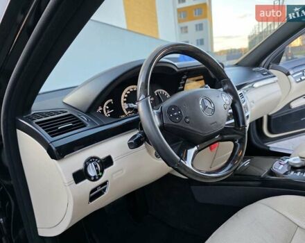 Черный Мерседес С Класс, объемом двигателя 4.7 л и пробегом 218 тыс. км за 17999 $, фото 42 на Automoto.ua