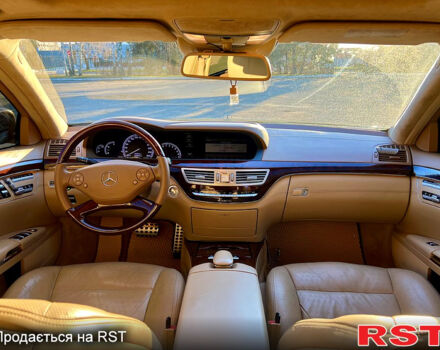 Черный Мерседес С Класс, объемом двигателя 4.7 л и пробегом 255 тыс. км за 16200 $, фото 7 на Automoto.ua