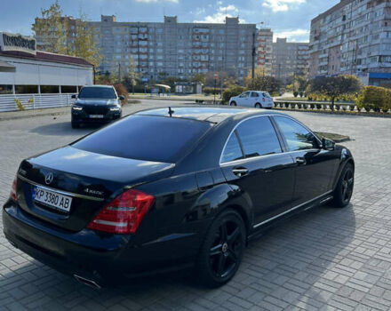 Черный Мерседес С Класс, объемом двигателя 4.66 л и пробегом 197 тыс. км за 21000 $, фото 7 на Automoto.ua