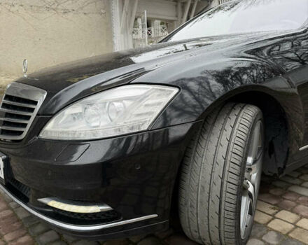 Чорний Мерседес С Клас, об'ємом двигуна 2.99 л та пробігом 286 тис. км за 22000 $, фото 11 на Automoto.ua
