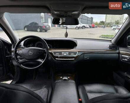 Черный Мерседес С Класс, объемом двигателя 2.99 л и пробегом 320 тыс. км за 21500 $, фото 39 на Automoto.ua