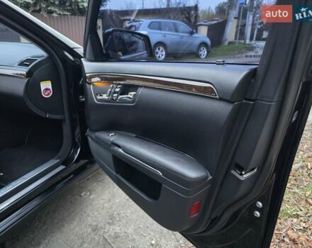 Черный Мерседес С Класс, объемом двигателя 3.5 л и пробегом 188 тыс. км за 14999 $, фото 29 на Automoto.ua