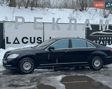 Черный Мерседес С Класс, объемом двигателя 4.7 л и пробегом 161 тыс. км за 19999 $, фото 16 на Automoto.ua