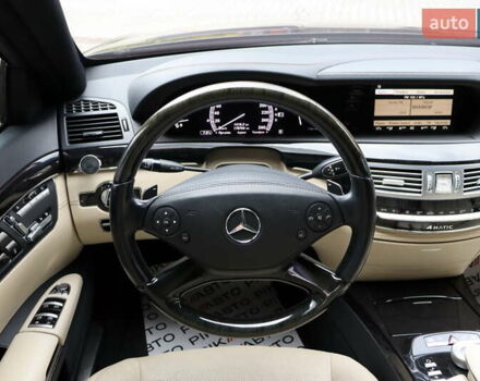 Черный Мерседес С Класс, объемом двигателя 4.7 л и пробегом 179 тыс. км за 17900 $, фото 38 на Automoto.ua