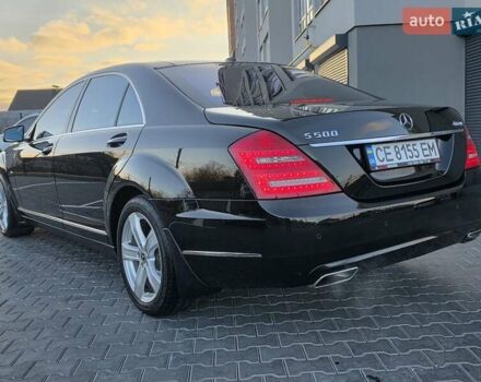 Черный Мерседес С Класс, объемом двигателя 4.7 л и пробегом 218 тыс. км за 17999 $, фото 4 на Automoto.ua