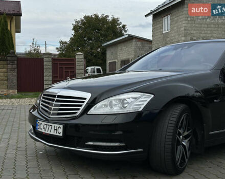 Черный Мерседес С Класс, объемом двигателя 2.99 л и пробегом 320 тыс. км за 21500 $, фото 4 на Automoto.ua
