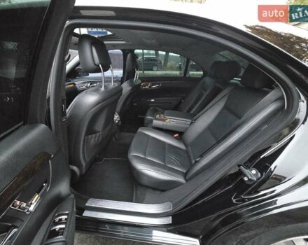 Черный Мерседес С Класс, объемом двигателя 3.5 л и пробегом 188 тыс. км за 14999 $, фото 35 на Automoto.ua