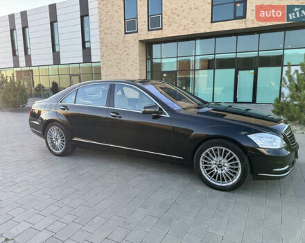 Черный Мерседес С Класс, объемом двигателя 4.7 л и пробегом 208 тыс. км за 23000 $, фото 10 на Automoto.ua