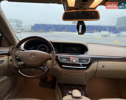 Черный Мерседес С Класс, объемом двигателя 4.66 л и пробегом 231 тыс. км за 18060 $, фото 26 на Automoto.ua