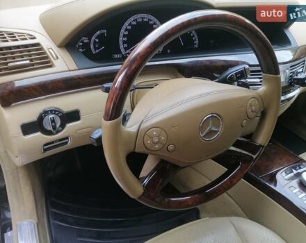 Черный Мерседес С Класс, объемом двигателя 5 л и пробегом 150 тыс. км за 23450 $, фото 35 на Automoto.ua