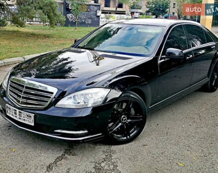 Черный Мерседес С Класс, объемом двигателя 5 л и пробегом 150 тыс. км за 23450 $, фото 19 на Automoto.ua