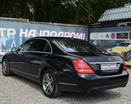 Черный Мерседес С Класс, объемом двигателя 3 л и пробегом 222 тыс. км за 19999 $, фото 5 на Automoto.ua