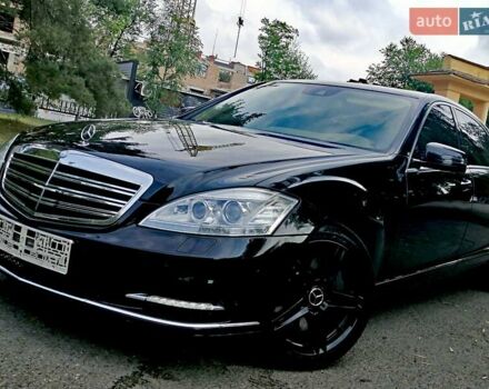 Черный Мерседес С Класс, объемом двигателя 5 л и пробегом 150 тыс. км за 23450 $, фото 16 на Automoto.ua