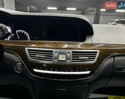 Черный Мерседес С Класс, объемом двигателя 2.99 л и пробегом 278 тыс. км за 24000 $, фото 9 на Automoto.ua