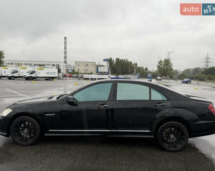 Черный Мерседес С Класс, объемом двигателя 4.66 л и пробегом 231 тыс. км за 18060 $, фото 3 на Automoto.ua