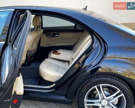 Черный Мерседес С Класс, объемом двигателя 3 л и пробегом 247 тыс. км за 17999 $, фото 53 на Automoto.ua