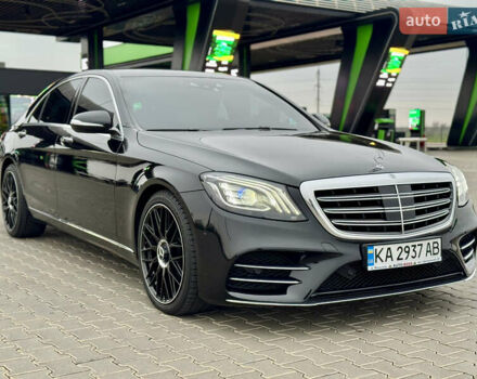 Черный Мерседес С Класс, объемом двигателя 3 л и пробегом 180 тыс. км за 39999 $, фото 1 на Automoto.ua