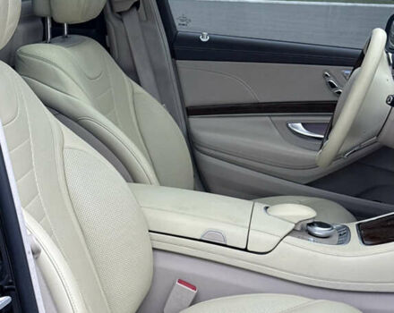 Черный Мерседес С Класс, объемом двигателя 4.7 л и пробегом 193 тыс. км за 27999 $, фото 105 на Automoto.ua