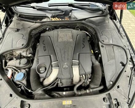 Черный Мерседес С Класс, объемом двигателя 4.66 л и пробегом 283 тыс. км за 24999 $, фото 72 на Automoto.ua