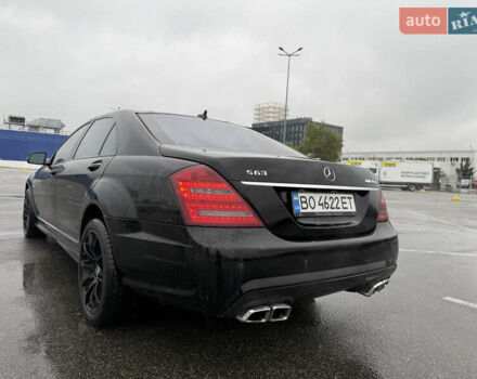 Черный Мерседес С Класс, объемом двигателя 4.66 л и пробегом 231 тыс. км за 18060 $, фото 7 на Automoto.ua