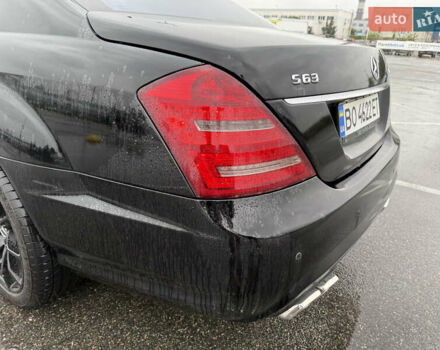 Черный Мерседес С Класс, объемом двигателя 4.66 л и пробегом 231 тыс. км за 18060 $, фото 8 на Automoto.ua