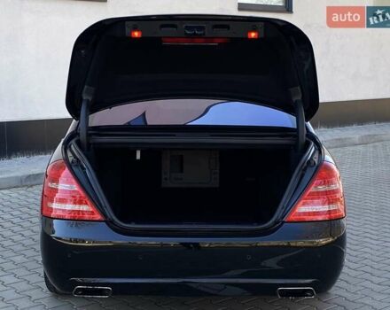 Черный Мерседес С Класс, объемом двигателя 3 л и пробегом 247 тыс. км за 17999 $, фото 79 на Automoto.ua